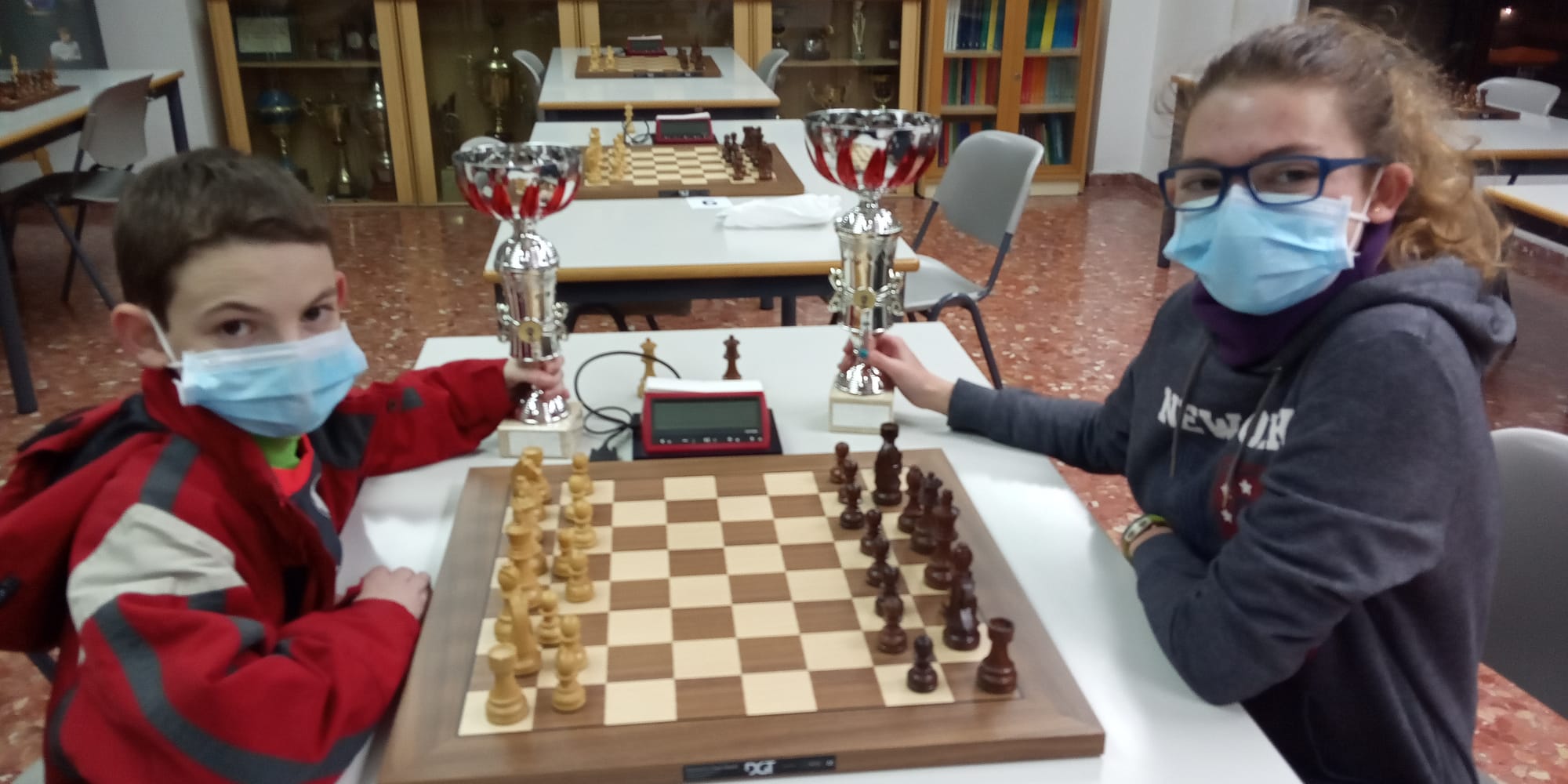 Doblete de Silvia y David Doñate en el X IRT Alzira de Navidad - Club ...